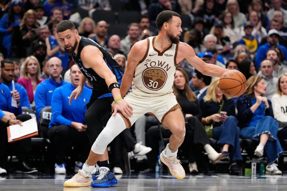 开云体育-库里空砍38分弗拉格21+11 勇士客场不敌独行侠