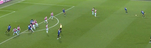 开云体育app-【英超】博格巴首开纪录 曼联客场两球无效平垫底队