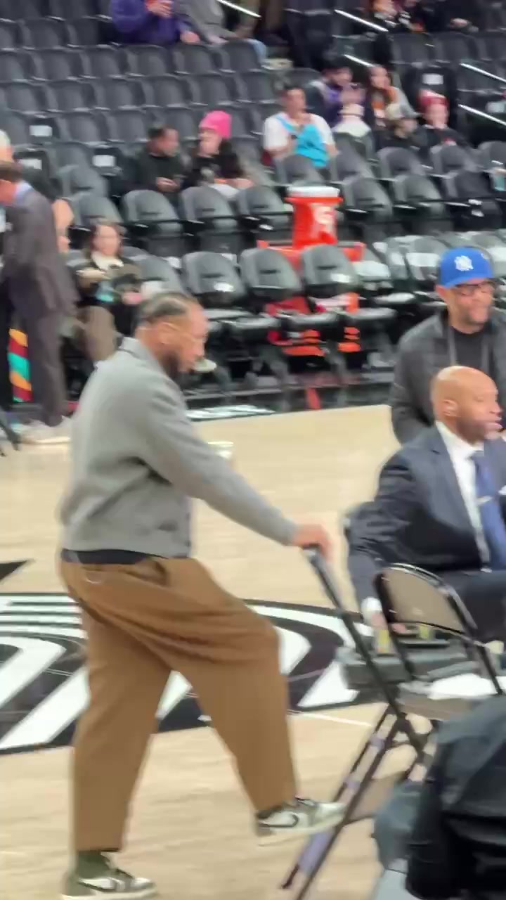 开云电子-大腕云集！小吧直击：麦迪&amp;卡特&amp;甜瓜担任开拓者VS太阳解说！