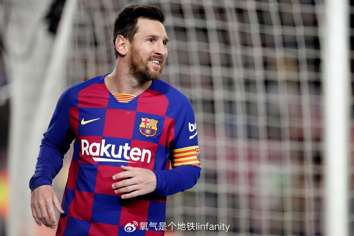 开云体育-龙赛罗：C罗在梅西时代夺冠！而梅西是最强球员！|莱昂内尔·梅西|马拉多纳|皇马|克里斯蒂亚诺·罗纳尔多|巴塞罗那_新浪体育_新浪新闻