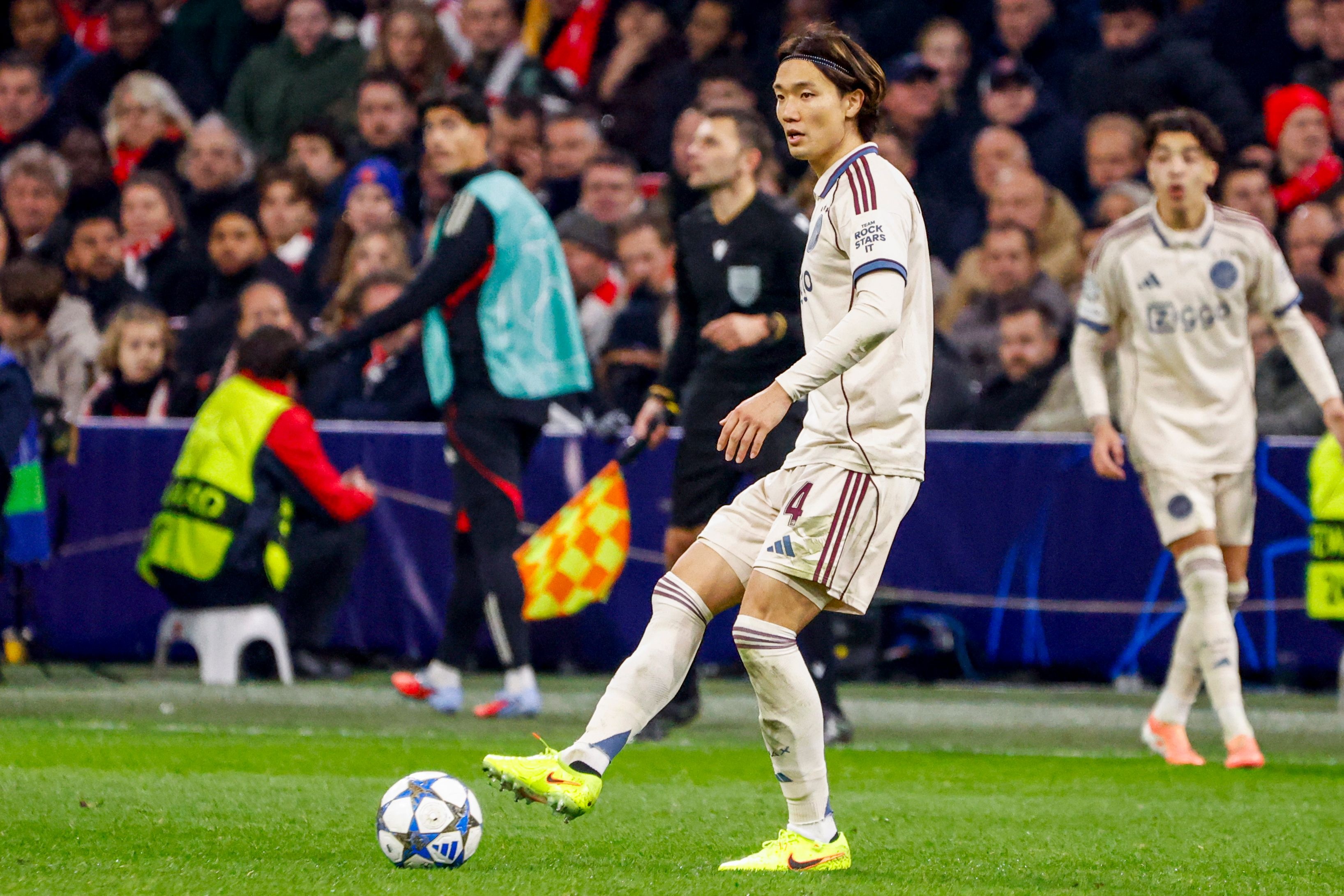 开云体育-踢球者：门兴考虑让板仓滉回归，但可能需要一笔不菲的转会费